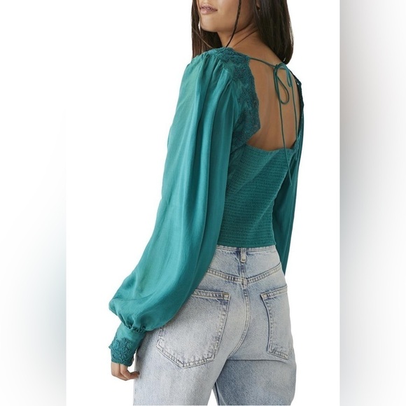 Free People Janelle Lace Top In Green NWOT XS - Picture 2 of 4